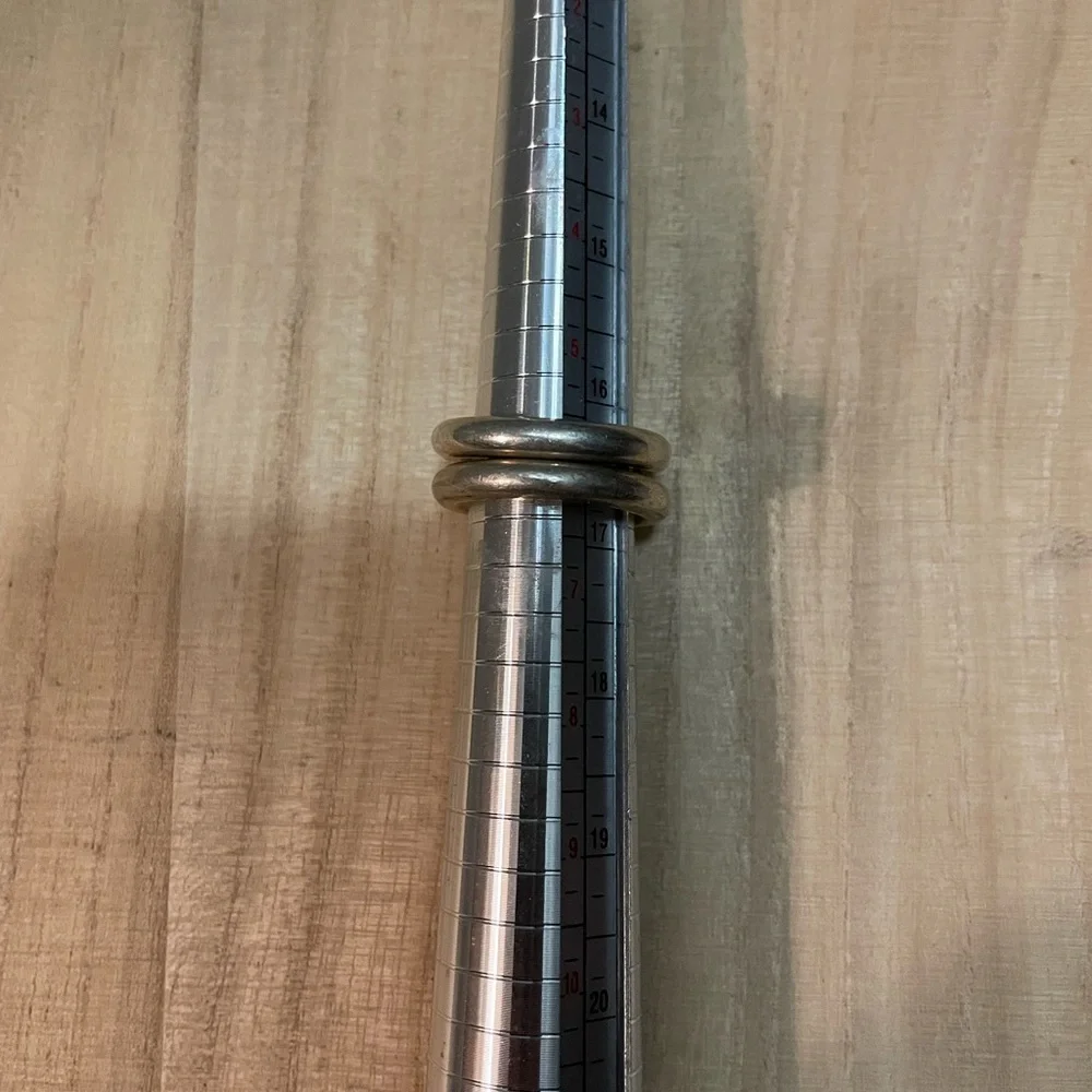 Single Rings - Picture 1 of 3